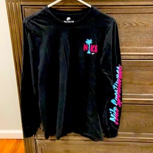 Black long sleeve men’s Nike “Miami vice” shirt